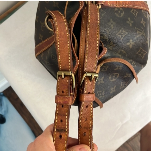 Authentic Louis Vuitton Shoulder Bag Petit-Noe Brown Monogram - Picture 8 of 17